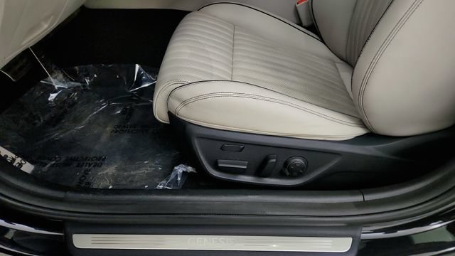 Used 2019 Genesis G70 3.3T Advanced RWD image 49