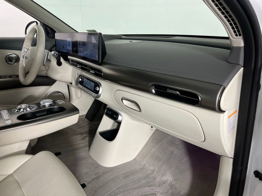 Used 2024 Genesis GV60 Advanced image 34