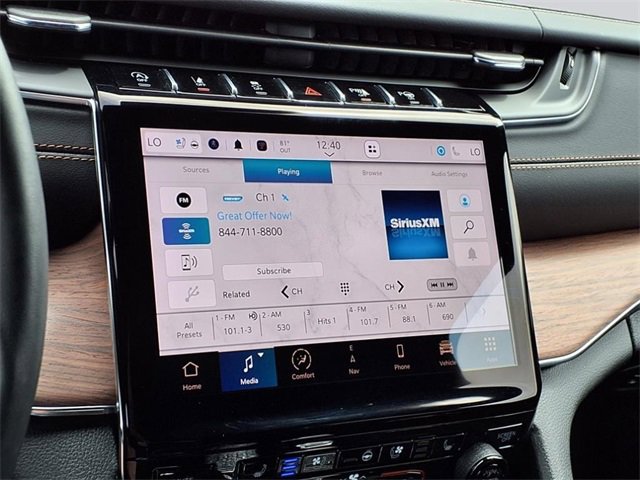 Used 2023 Jeep Grand Cherokee Summit w/ Adv Protech Group IV image 35