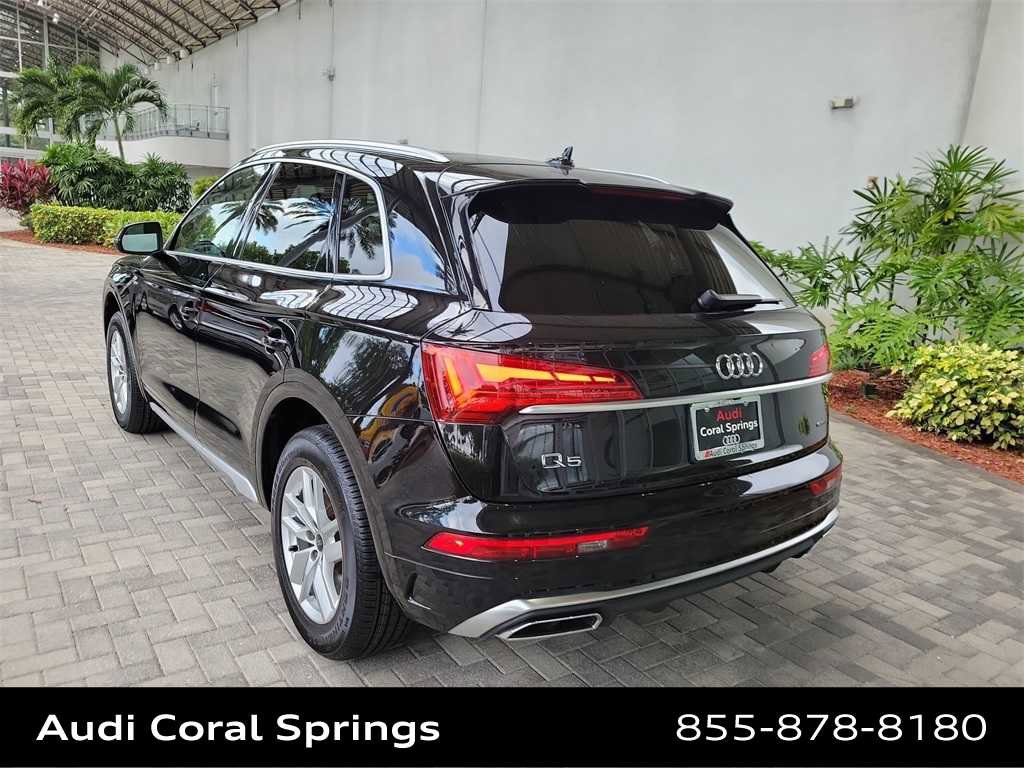 Certified 2023 Audi Q5 2.0T Premium w/ Convenience Package image 6