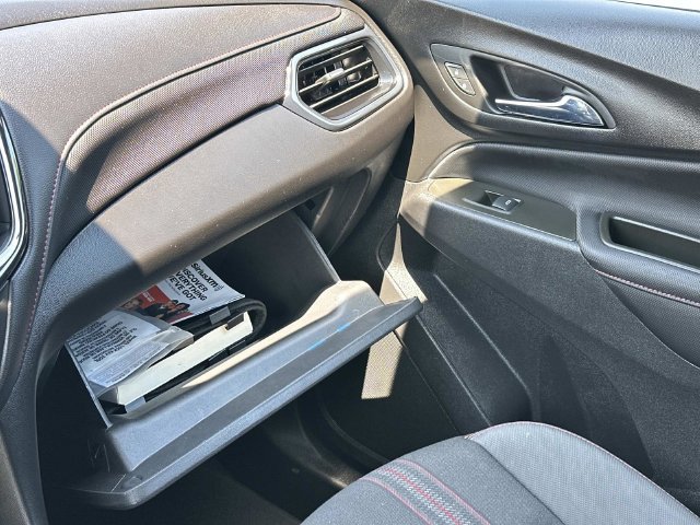 Used 2023 Chevrolet Equinox RS FWD image 34