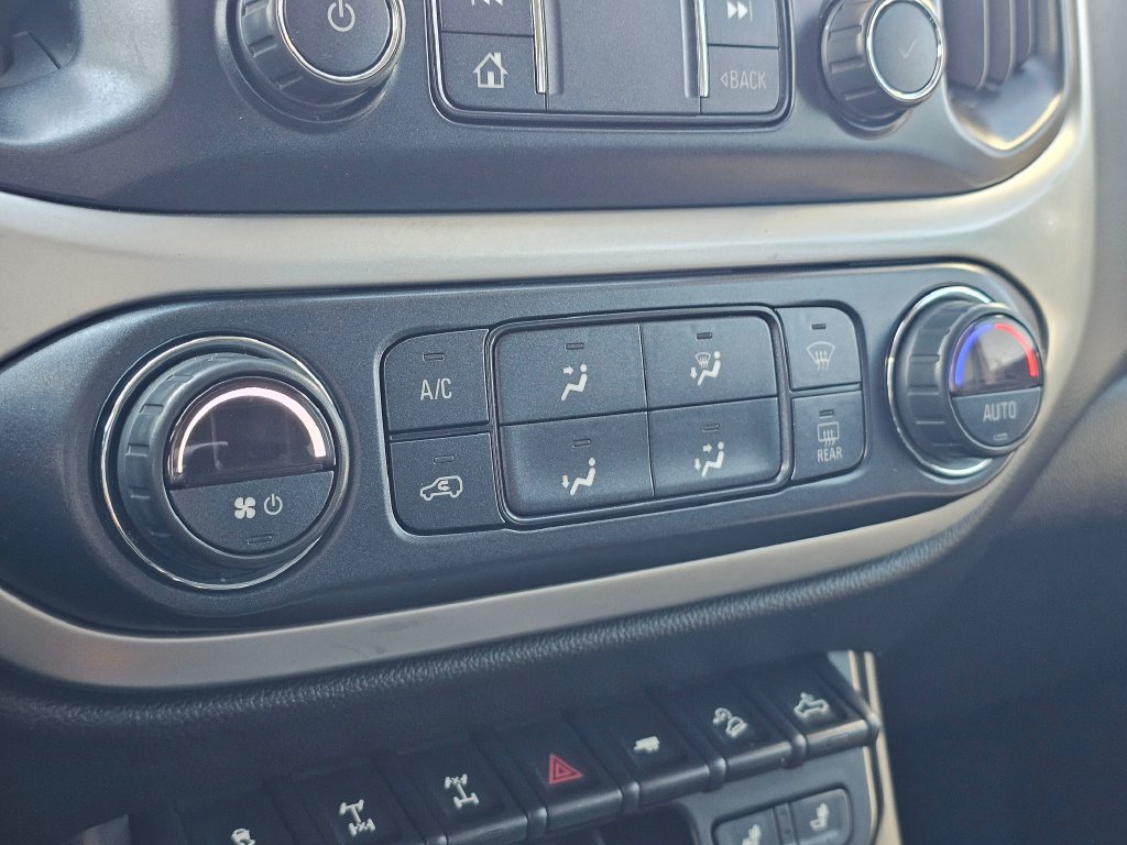 Used 2019 Chevrolet Colorado ZR2 w/ Colorado ZR2 Bison Edition AWD/4WD image 31