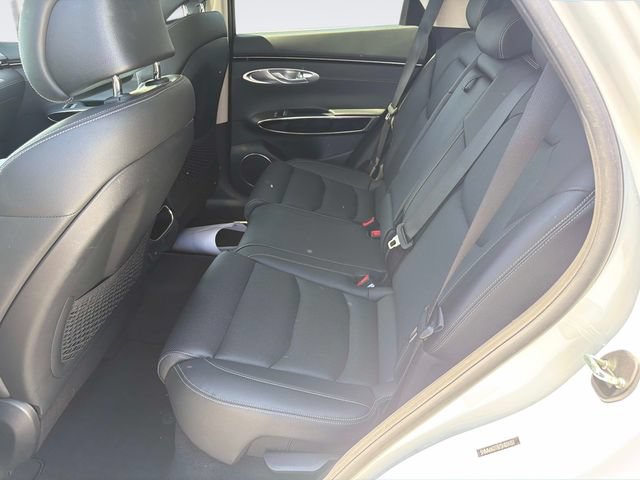 Used 2025 Genesis GV70 2.5T AWD/4WD image 15