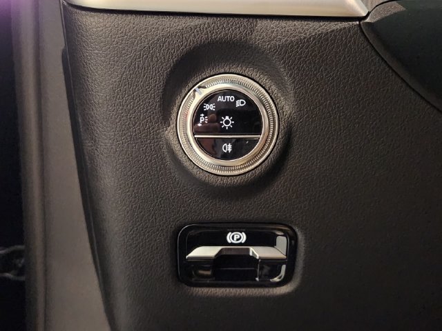 Used 2023 Mercedes-Benz C 300 4MATIC Sedan image 21