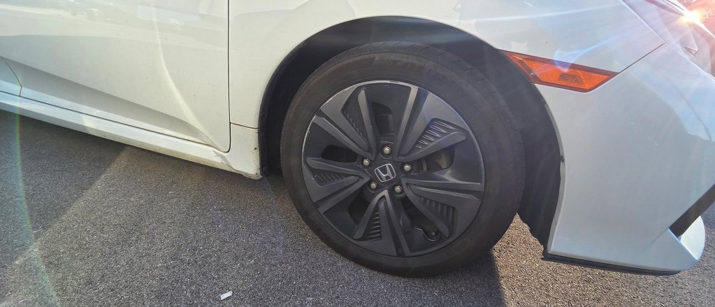 Used 2017 Honda Civic EX-L image 6