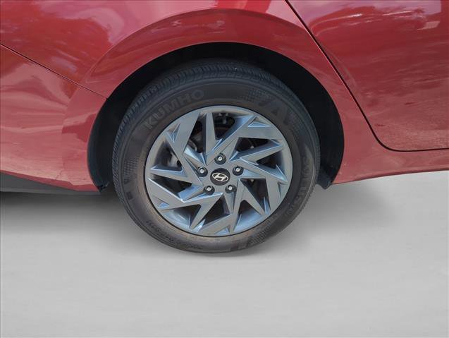 Used 2024 Hyundai Elantra SEL FWD image 29