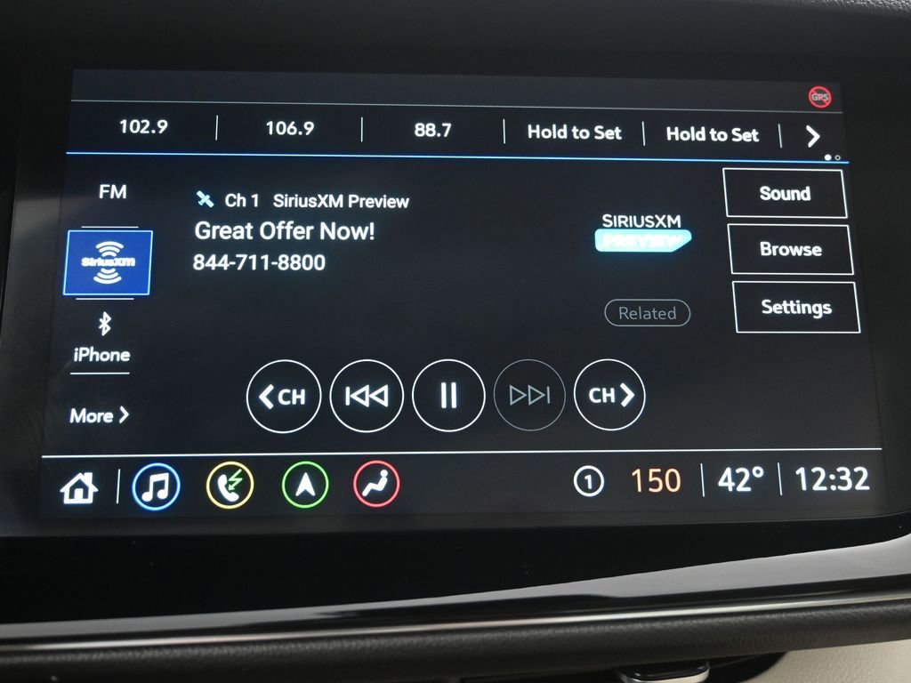 Used 2023 Buick Envision Avenir image 19