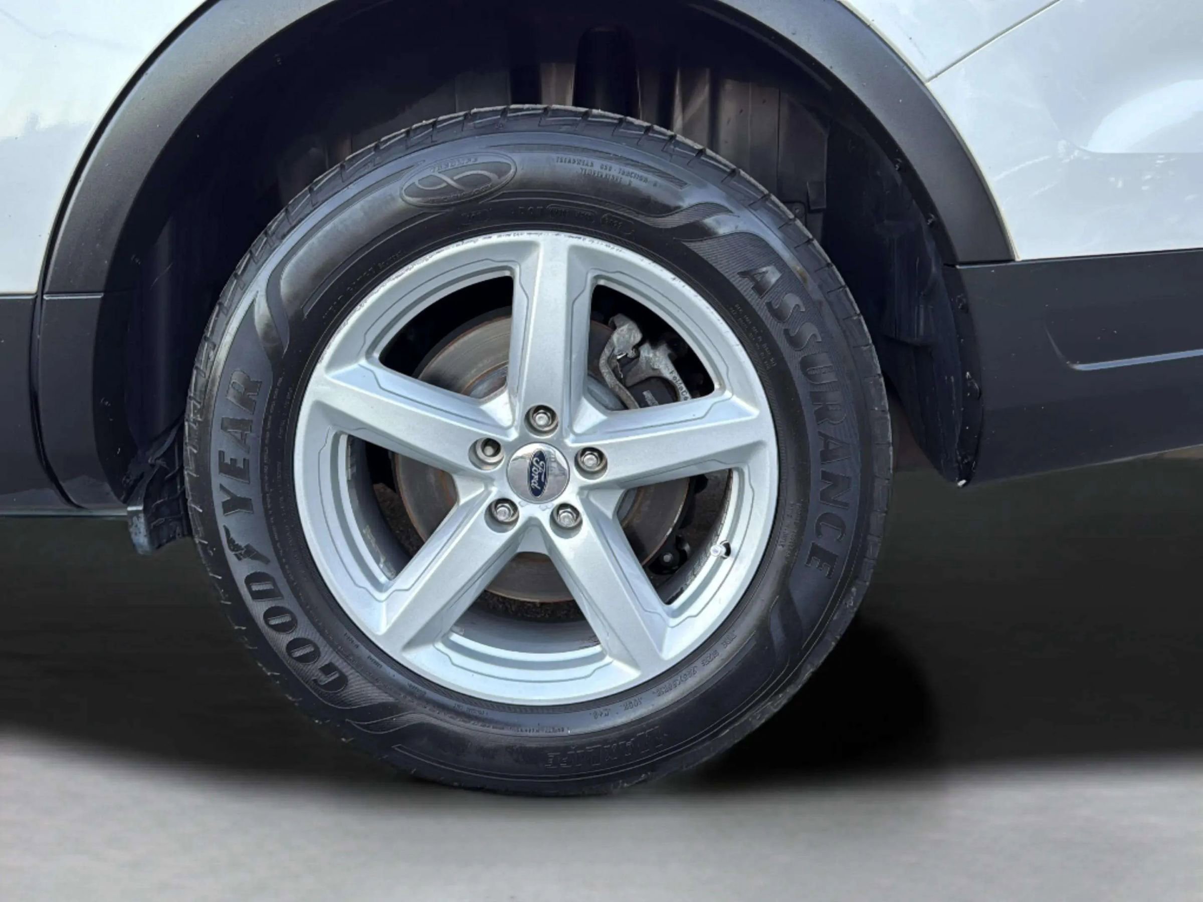 Used 2018 Ford Explorer XLT w/ Equipment Group 202A image 40