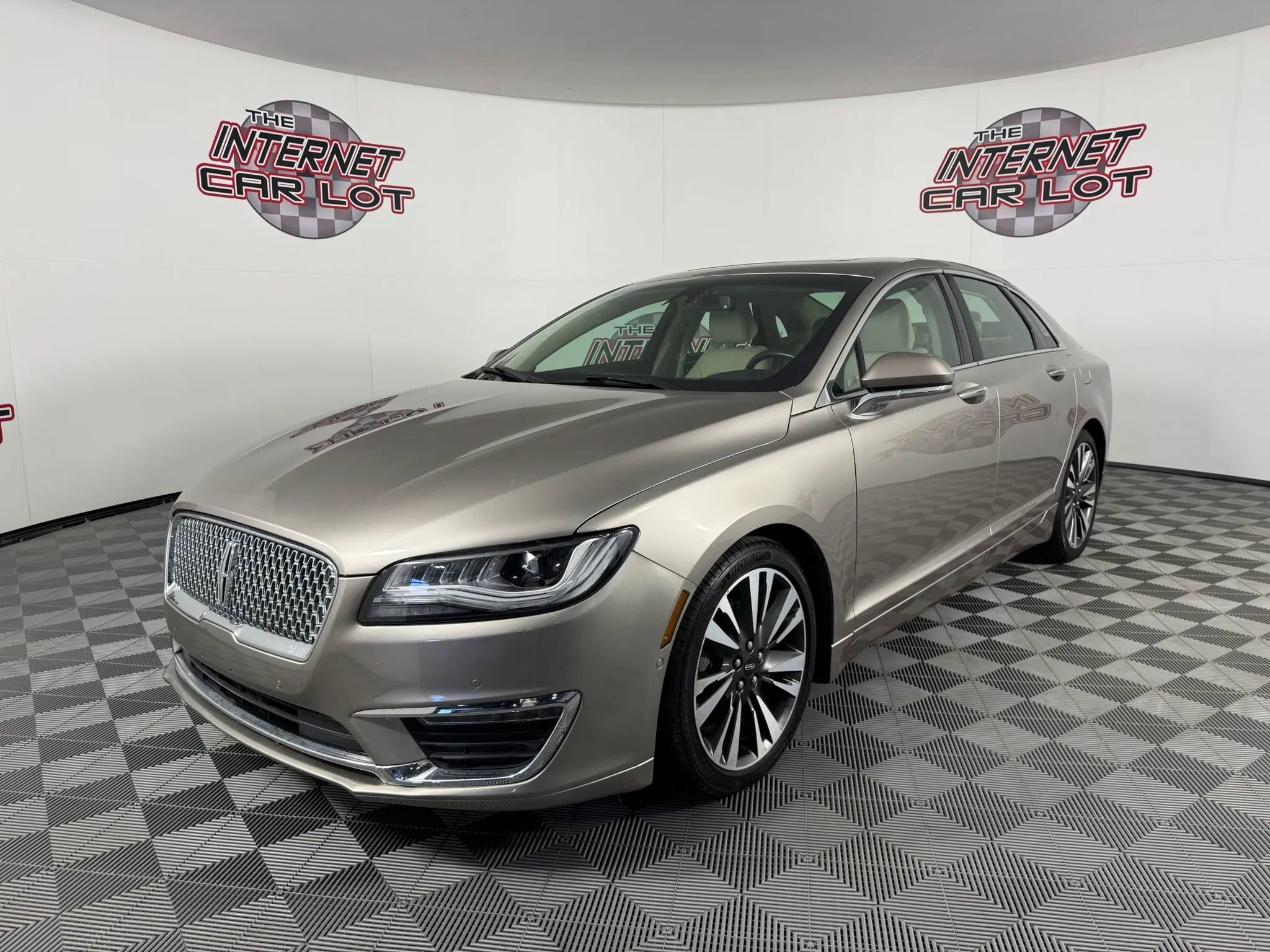 Used 2020 Lincoln MKZ Reserve FWD image 3