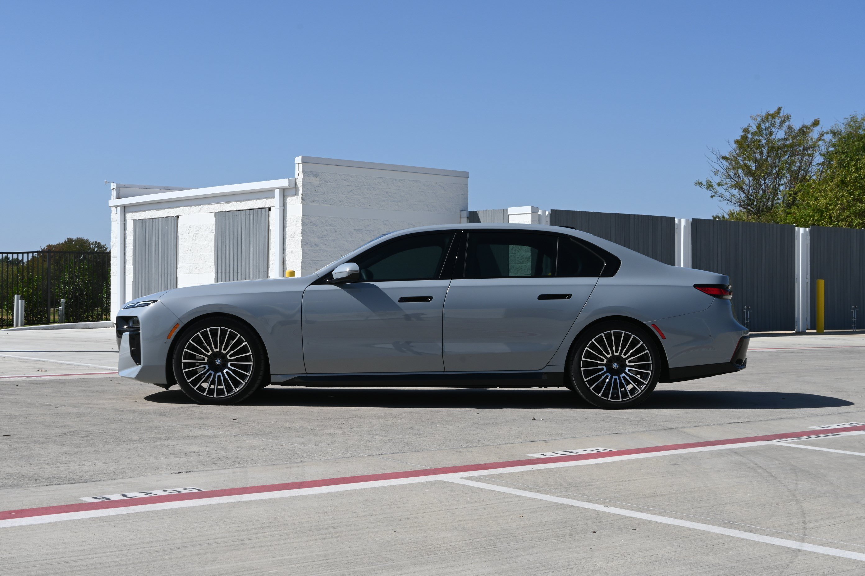 Certified 2024 BMW 740i RWD image 6