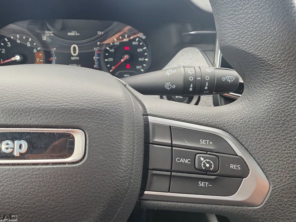 Used 2023 Jeep Compass Sport AWD/4WD image 20