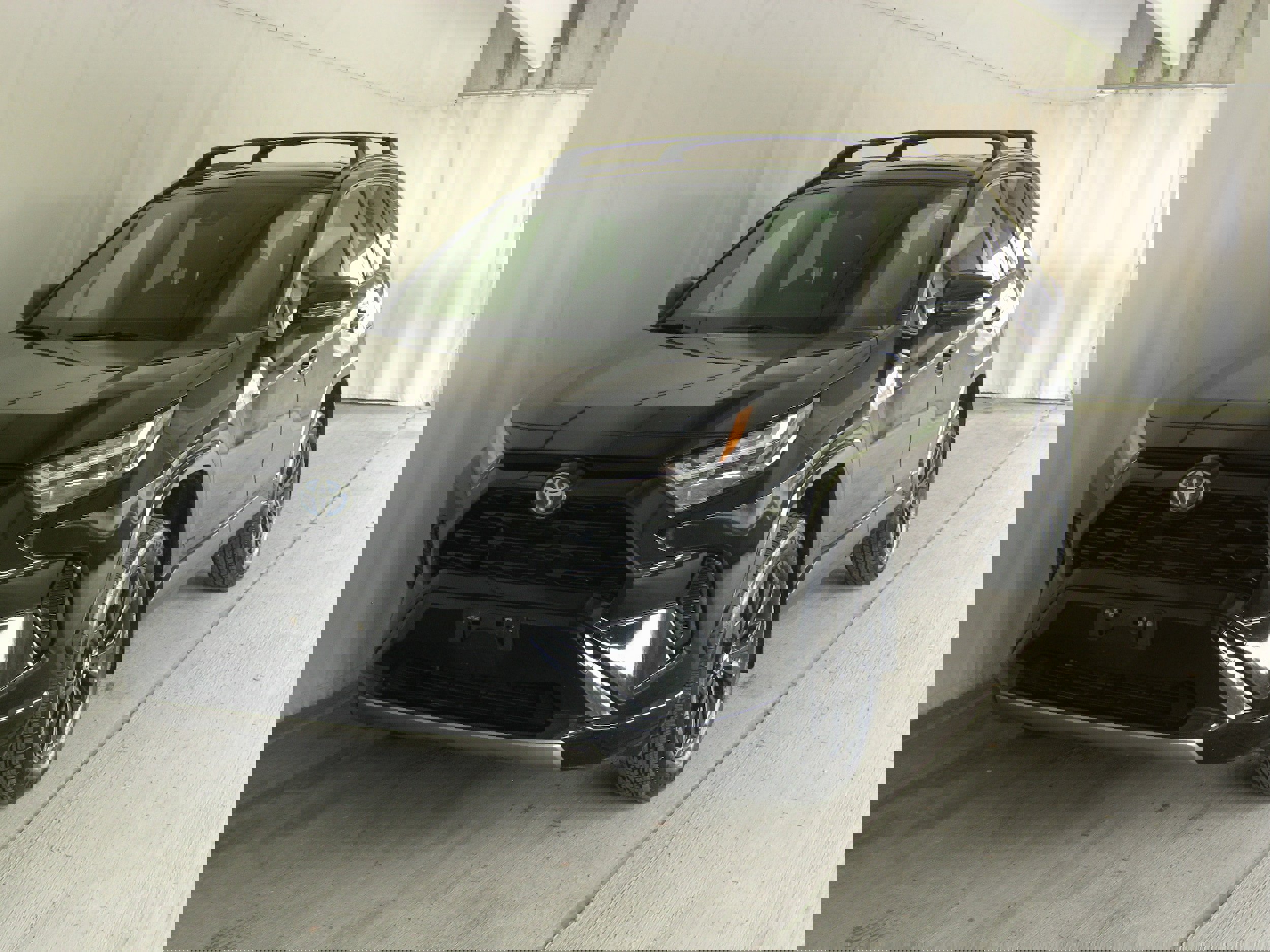 Used 2022 Toyota RAV4 SE w/ SE Grade Weather Package AWD/4WD image 19