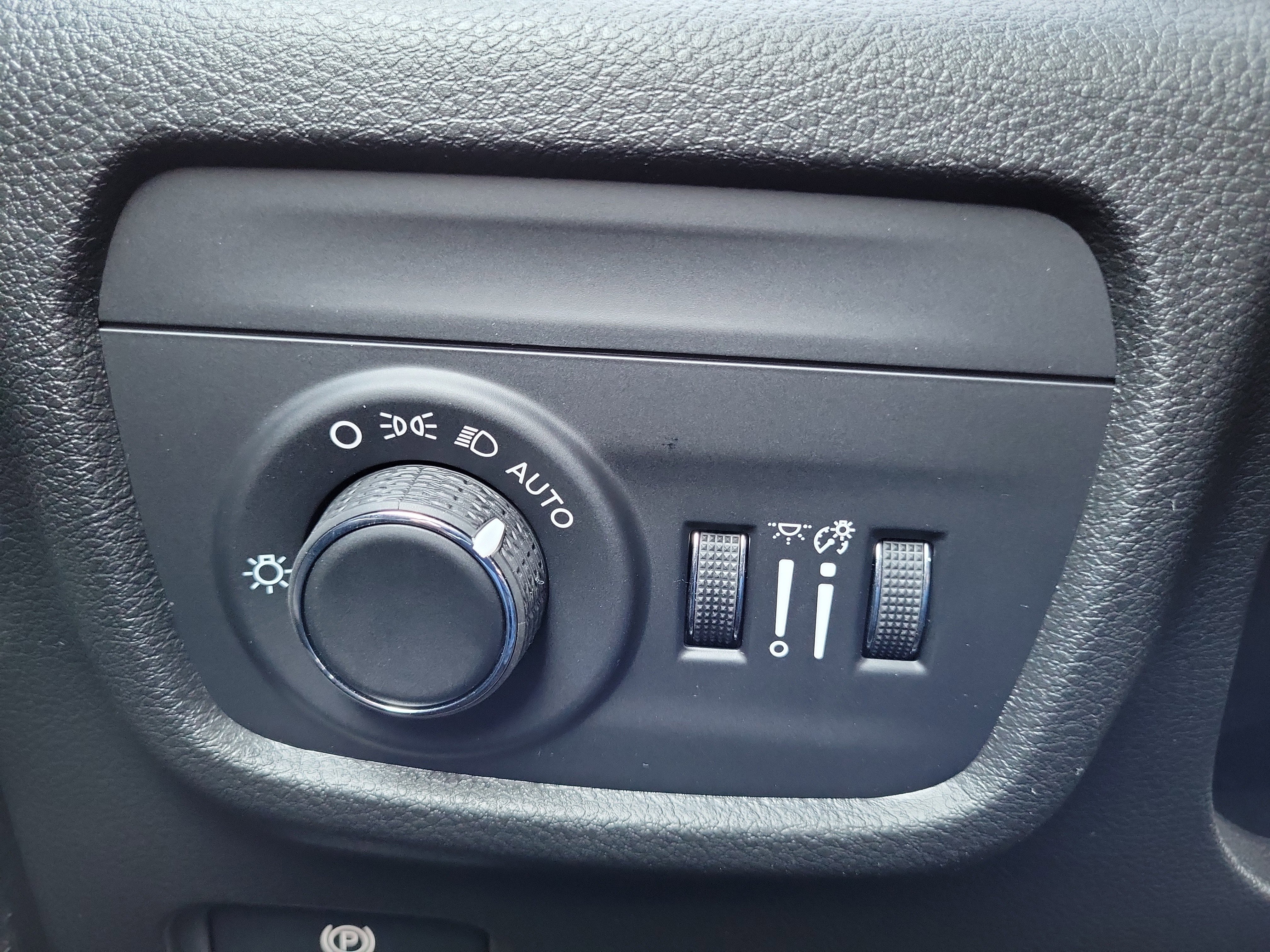 New 2025 Jeep Grand Cherokee Laredo X image 25