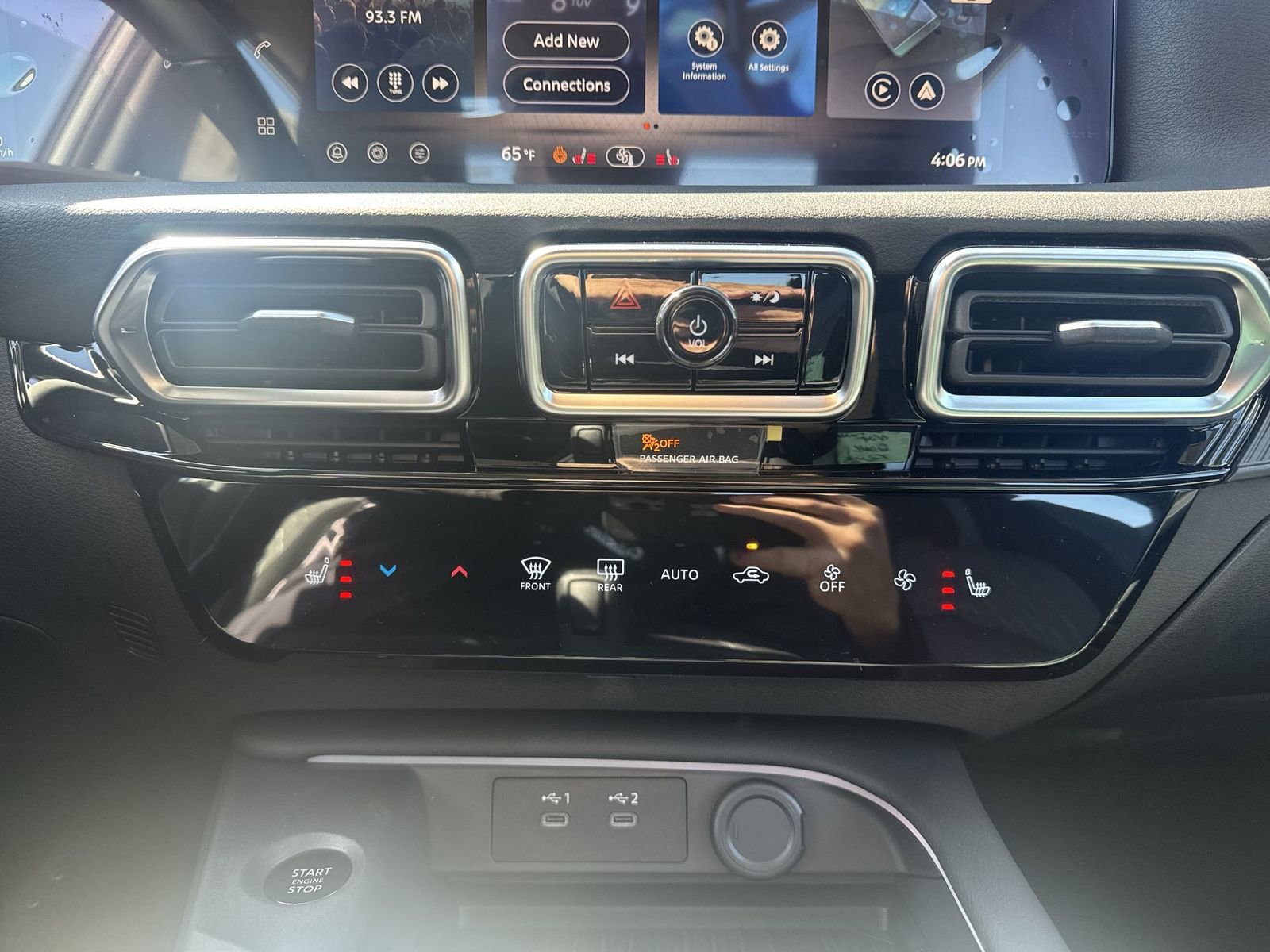 New 2026 Nissan Sentra SV w/ SV Convenience Package FWD image 15