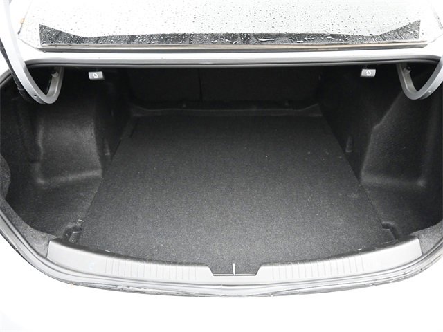 Used 2017 Chevrolet Malibu LT image 6