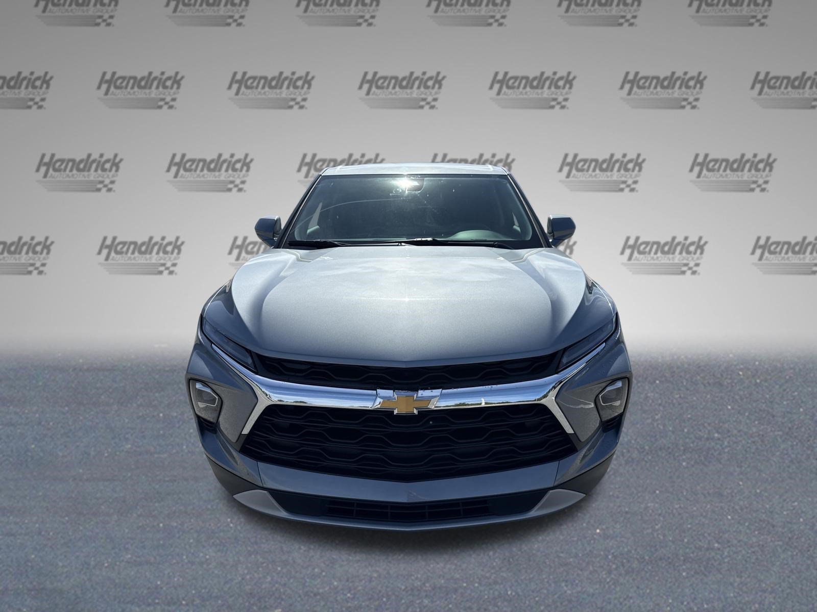 Used 2025 Chevrolet Blazer LT AWD/4WD image 3