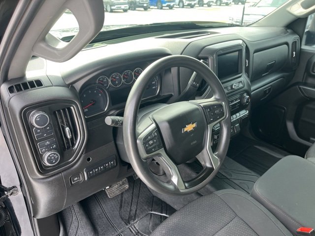 Used 2021 Chevrolet Silverado 2500 Custom w/ Custom Value Package image 19