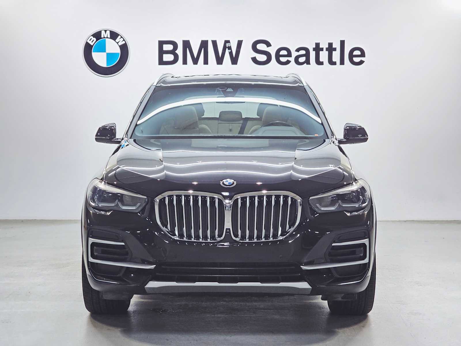 Used 2022 BMW X5 xDrive40i w/ Parking Assistance Package image 6