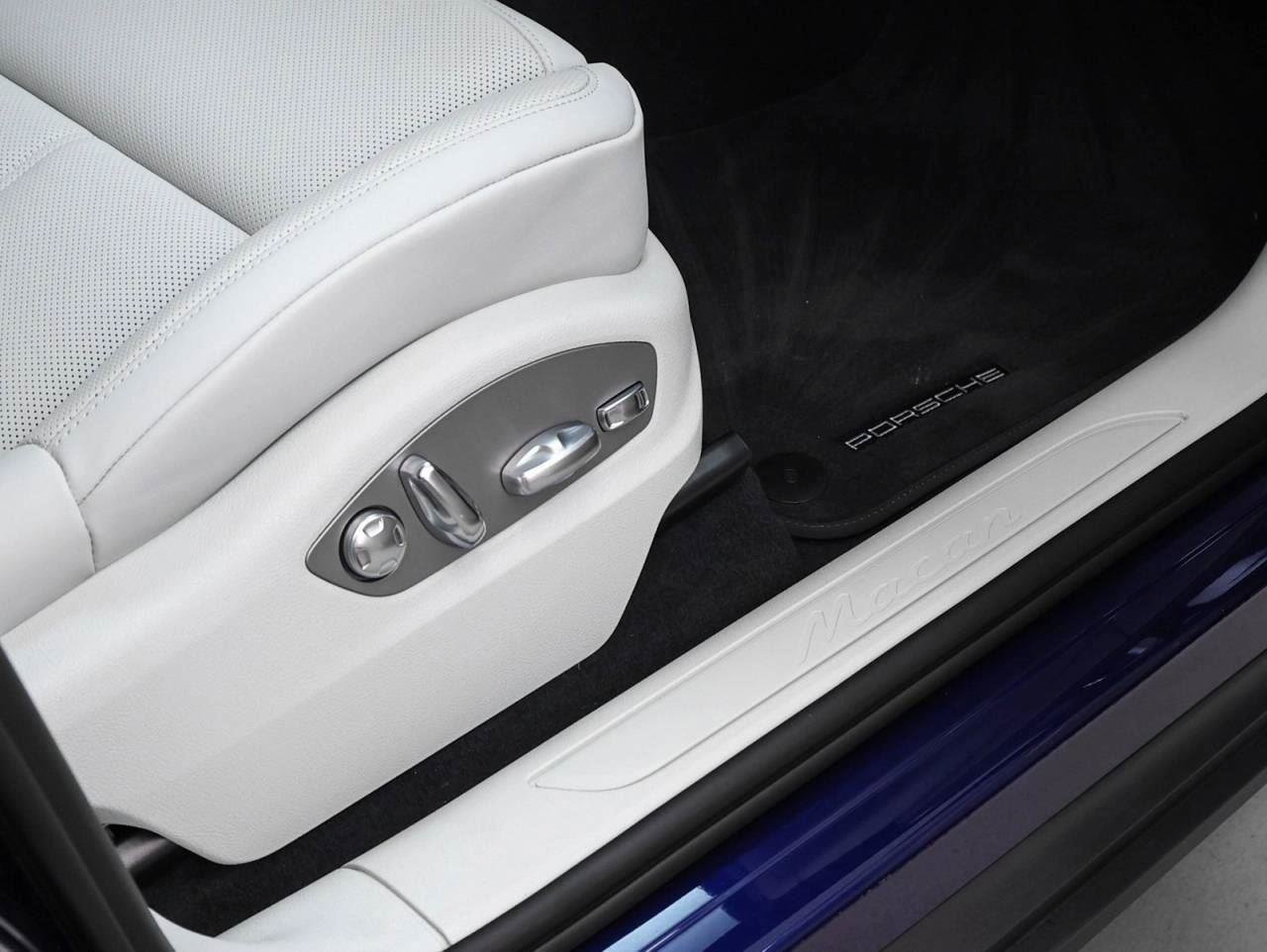 New 2025 Porsche Macan image 36