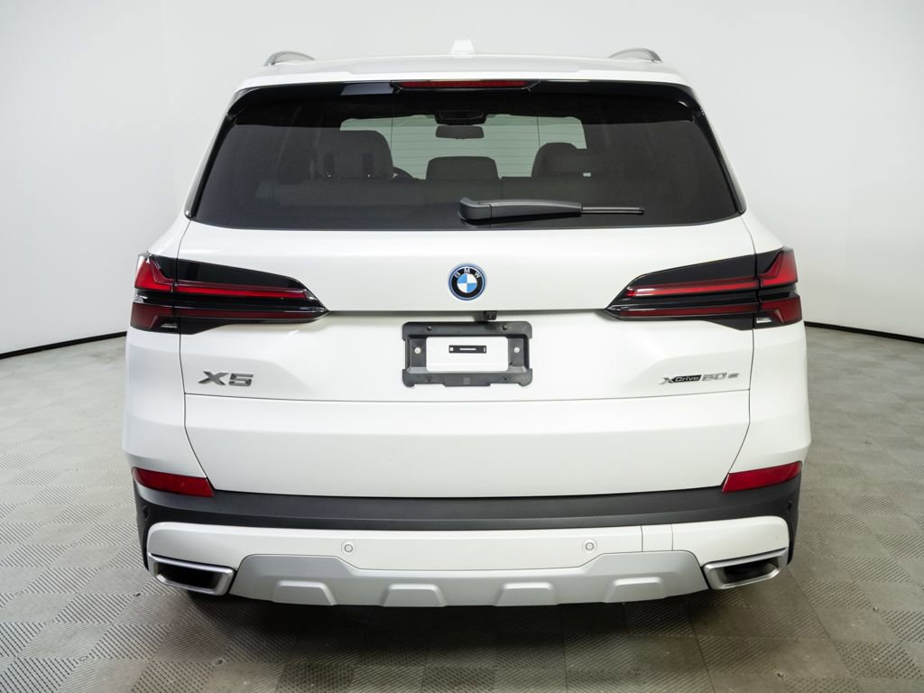 Used 2025 BMW X5 xDrive50e w/ Parking Assistance Package AWD/4WD image 27