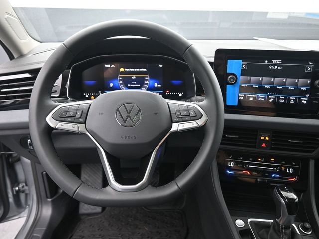 New 2026 Volkswagen Jetta SE FWD image 28