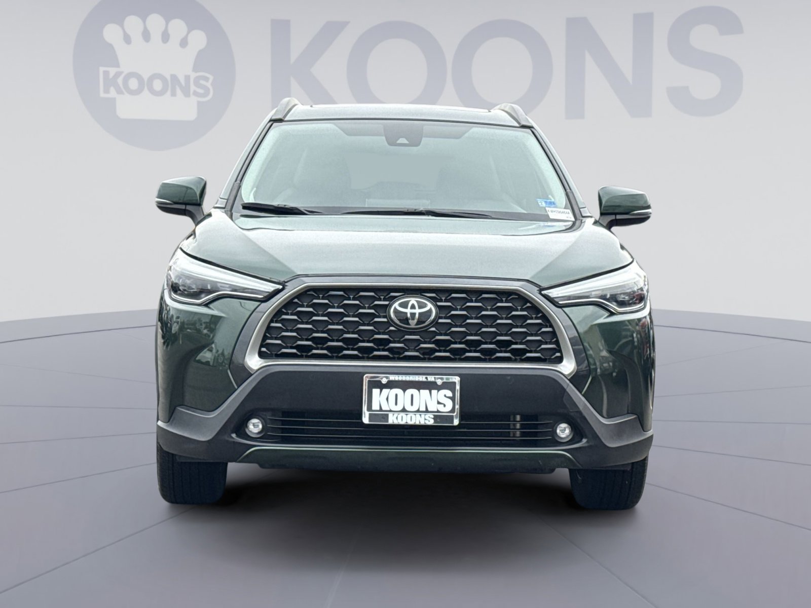 Used 2022 Toyota Corolla Cross XLE w/ Convenience Package image 11