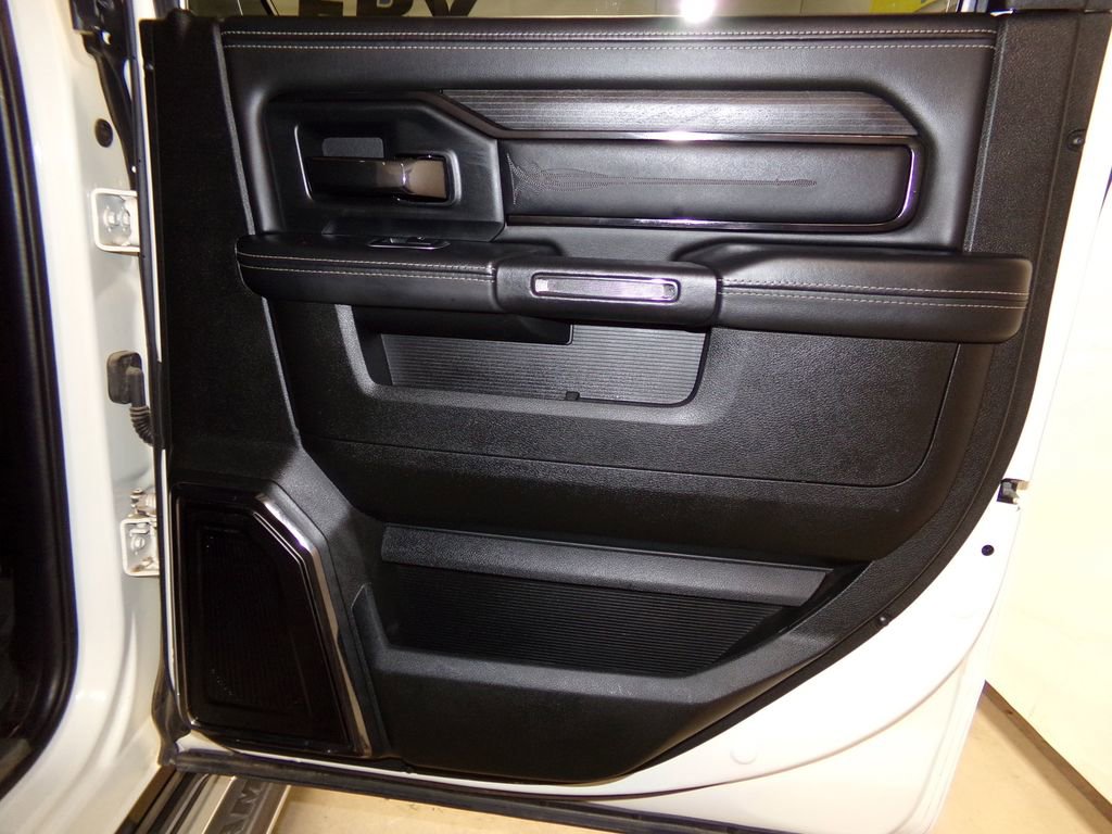 Used 2024 RAM 2500 Limited image 9