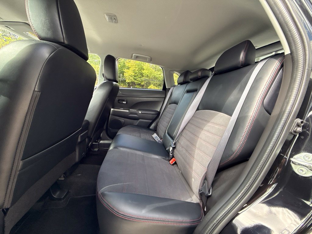 Used 2025 Mitsubishi Outlander Sport ES AWD/4WD image 23