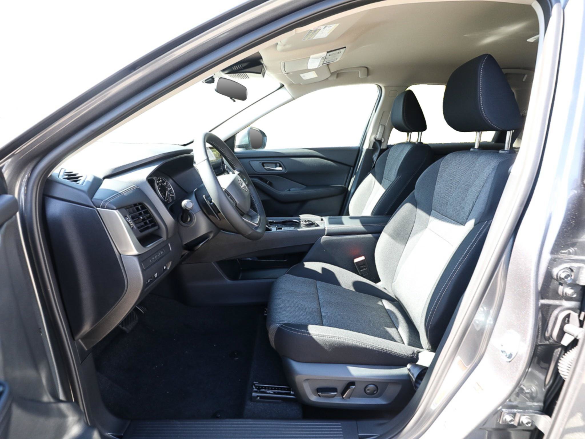 New 2027 Nissan Rogue SV AWD/4WD image 11