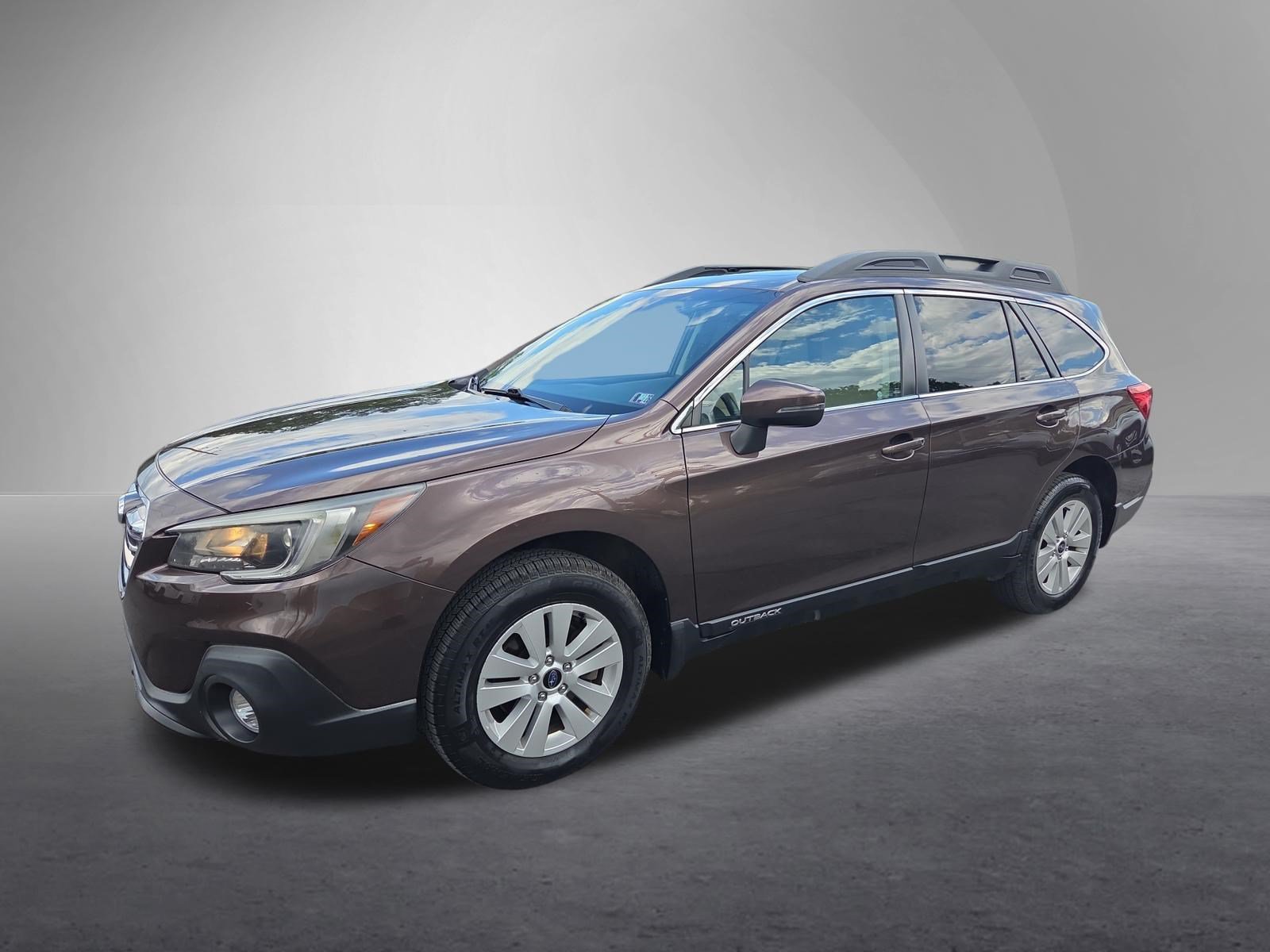 Used 2019 Subaru Outback 2.5i Premium w/ Popular Package #2 AWD/4WD image 8