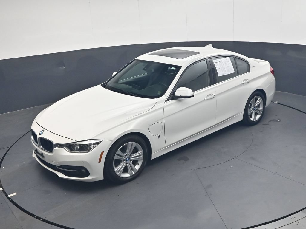 Used 2018 BMW 330e RWD image 31