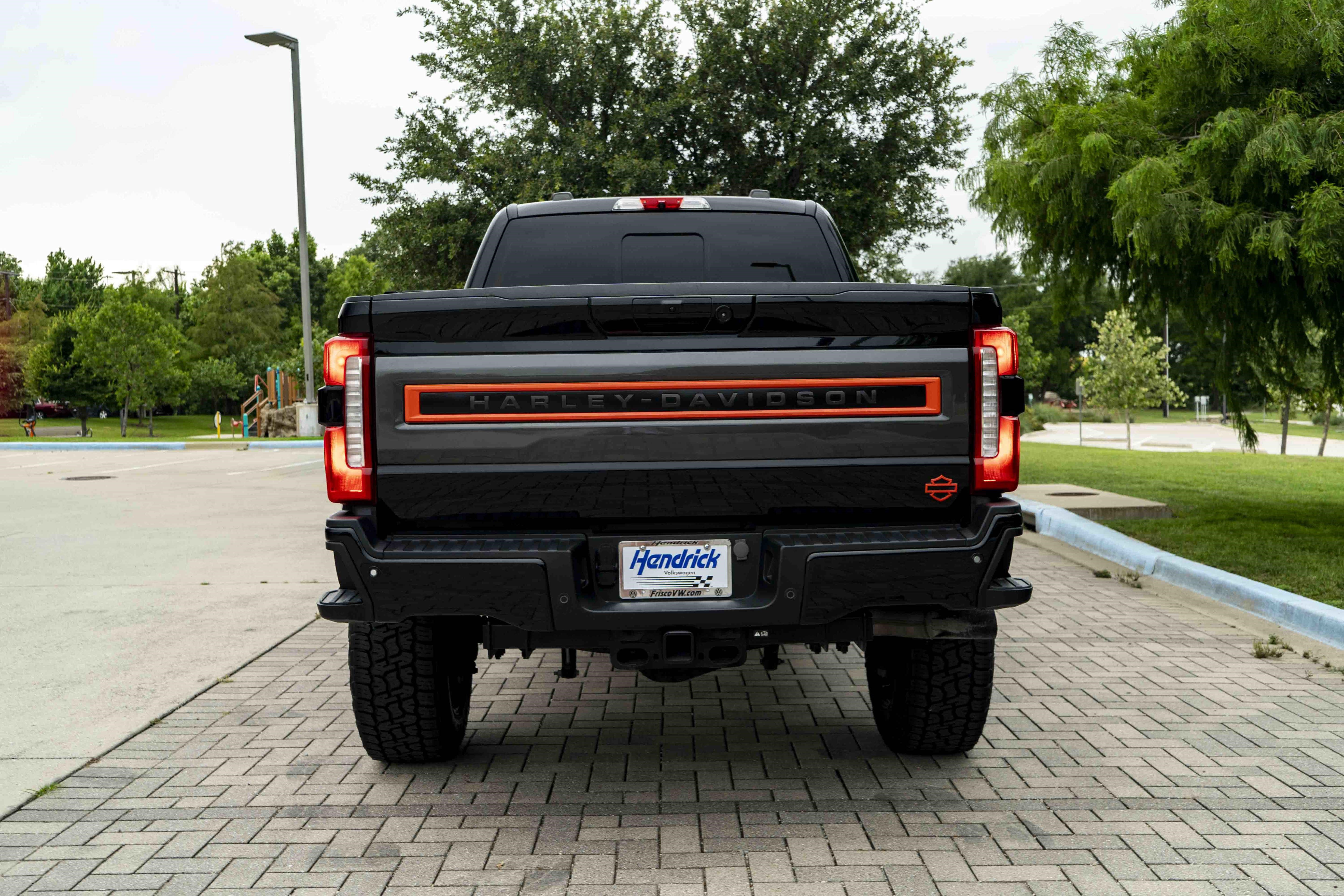 Used 2023 Ford F250 Lariat w/ Lariat Ultimate Package AWD/4WD image 7
