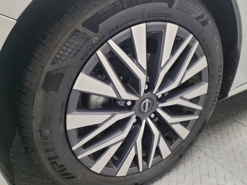 Used 2024 Nissan Altima 2.5 SV image 31