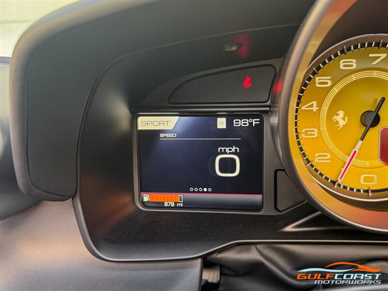 Used 2023 Ferrari F8 Tributo RWD image 14