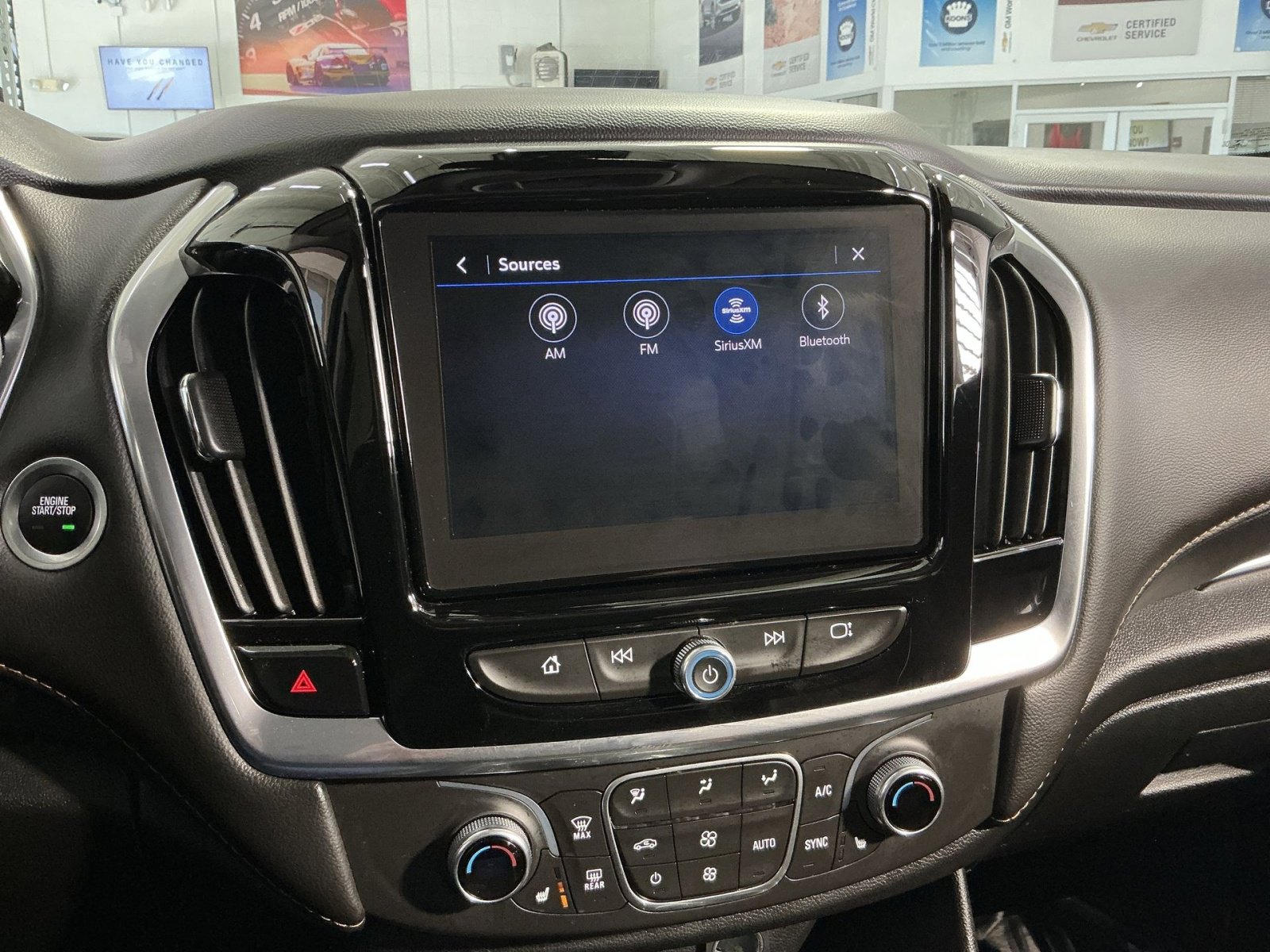 Used 2020 Chevrolet Traverse RS image 26