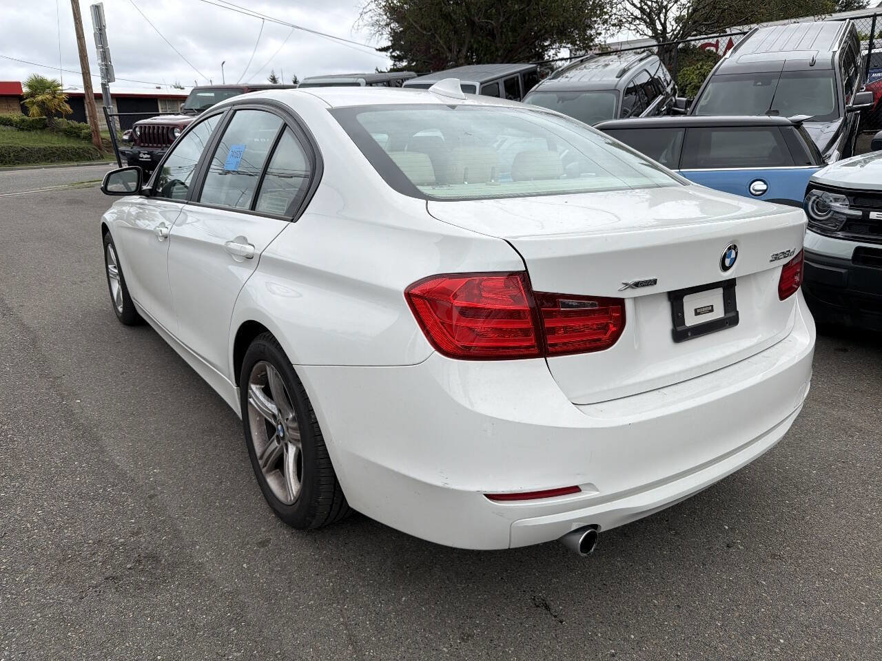 Used 2014 BMW 328d xDrive Sedan AWD/4WD image 2