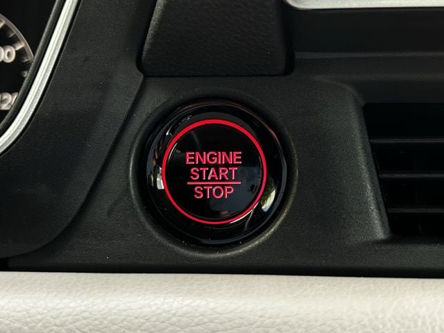 Used 2025 Honda Pilot EX-L image 25