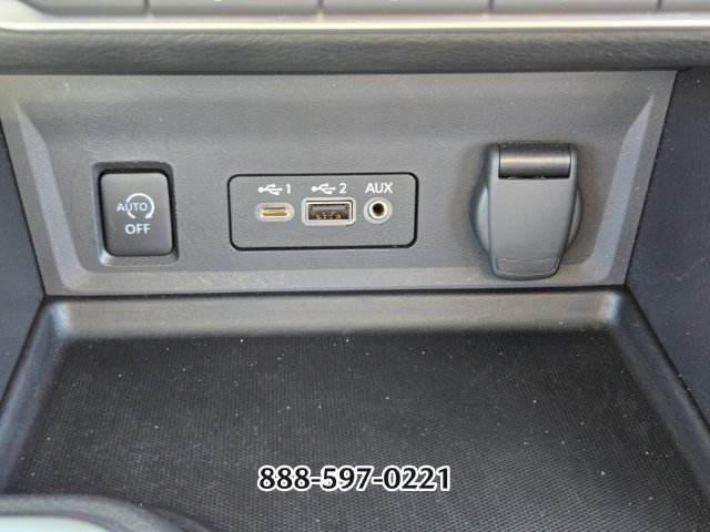 Used 2024 Nissan Sentra SV FWD image 25