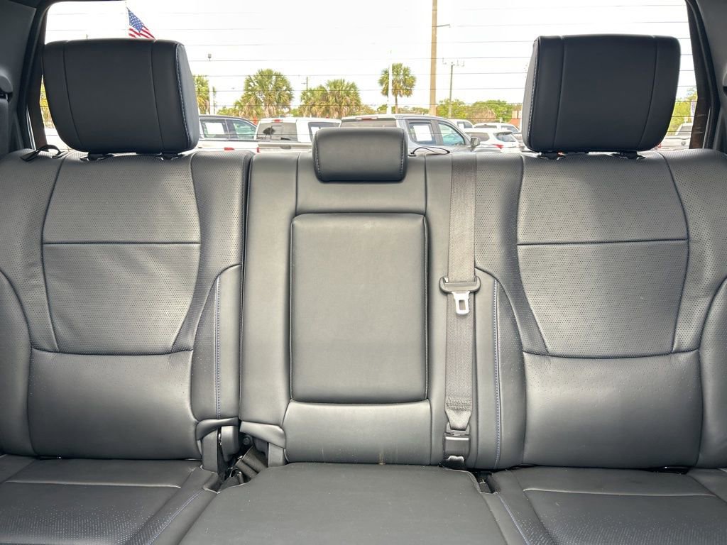 Used 2024 Toyota Tundra Platinum image 14