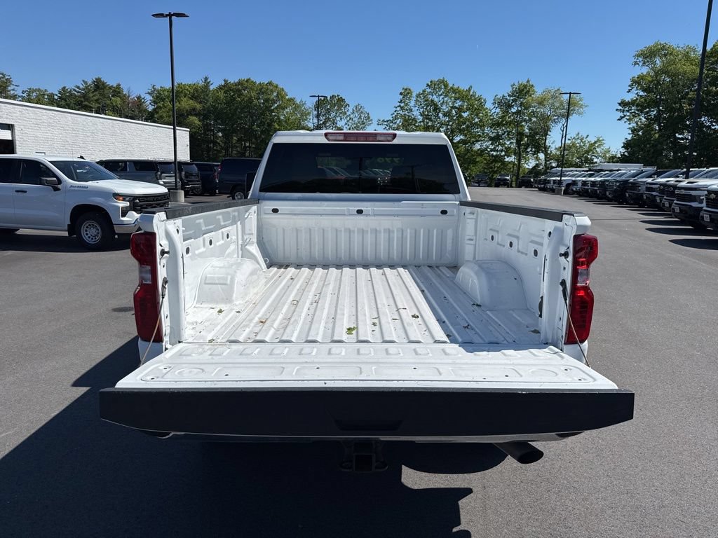 Used 2025 Chevrolet Silverado 2500 LT w/ Convenience Package AWD/4WD image 6