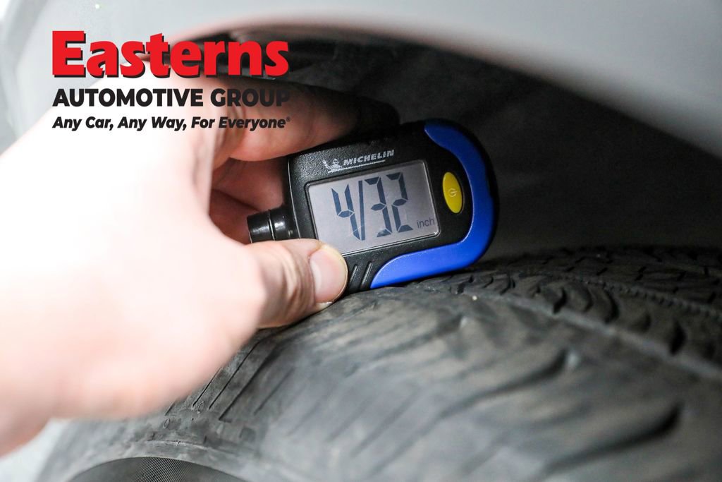 Used 2022 Ford Escape SE w/ Cold Weather Package image 27