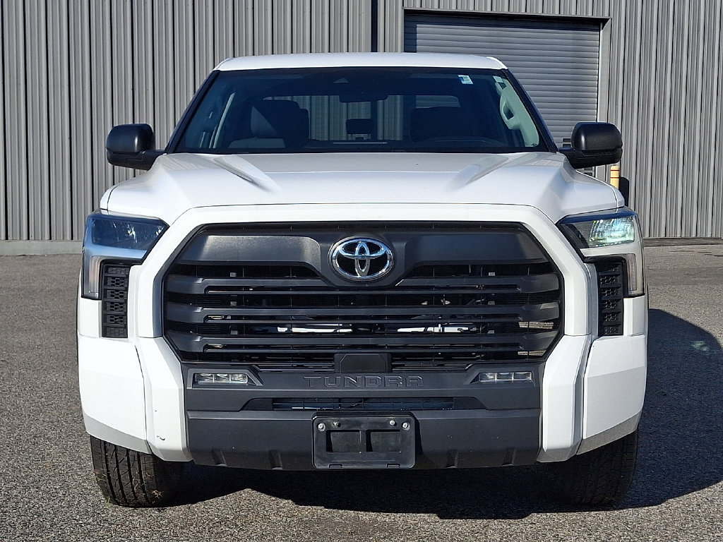 Used 2022 Toyota Tundra SR5 AWD/4WD image 2
