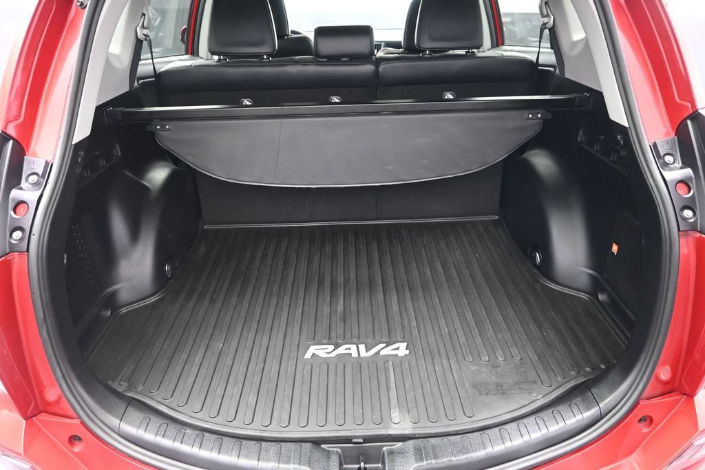 Used 2017 Toyota RAV4 Limited w/ Advanced Technology Package AWD/4WD image 32