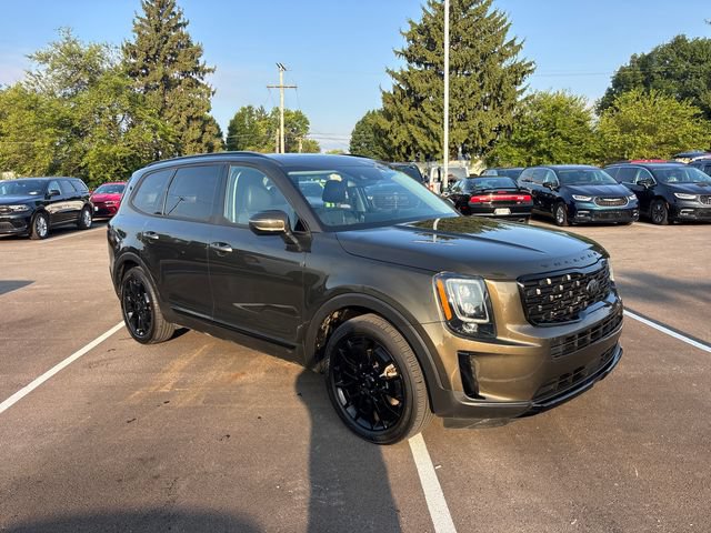 Used 2021 Kia Telluride EX w/ EX Premium Package AWD/4WD image 2