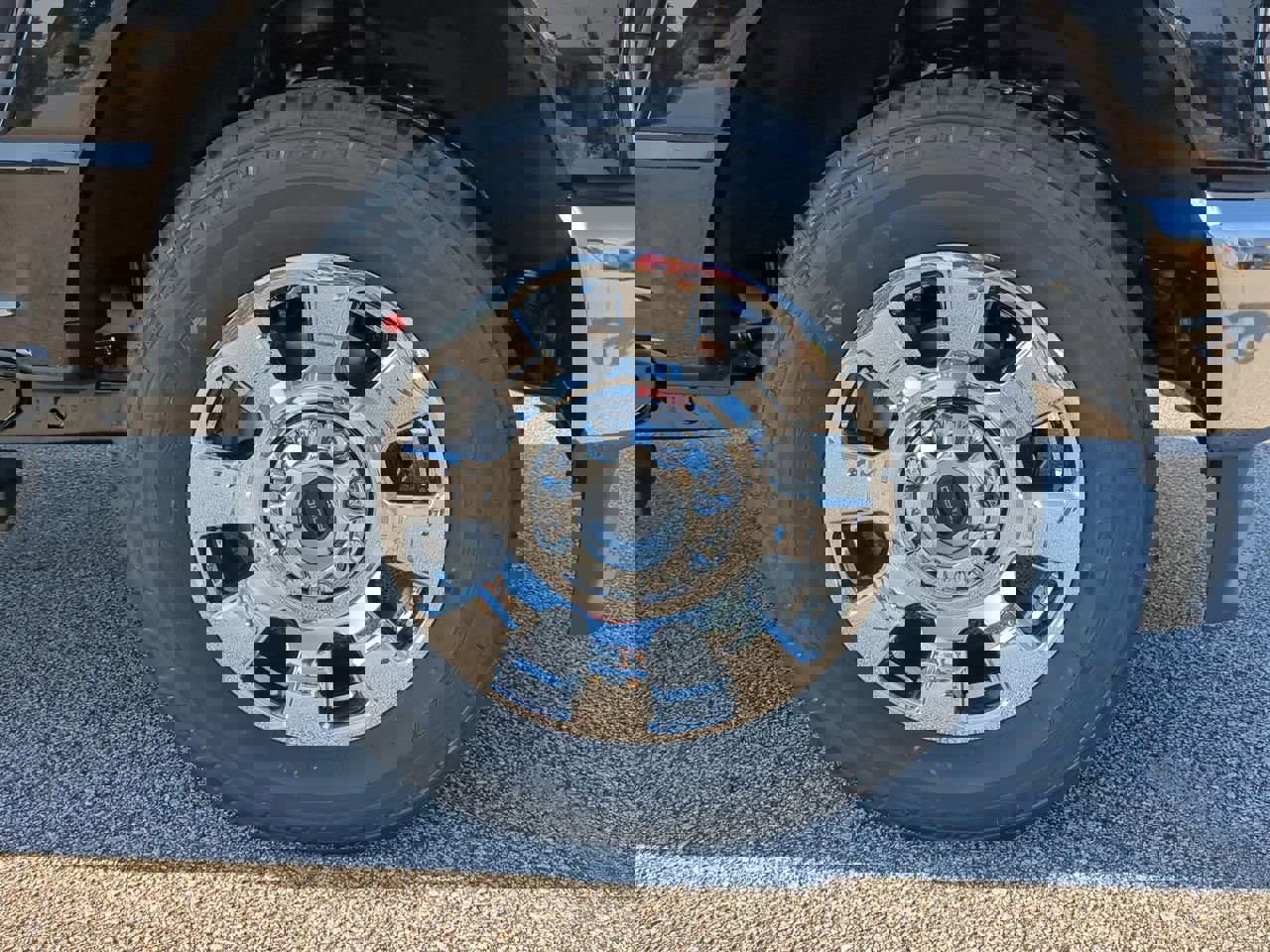 New 2026 Ford F250 Lariat w/ Chrome Package image 9