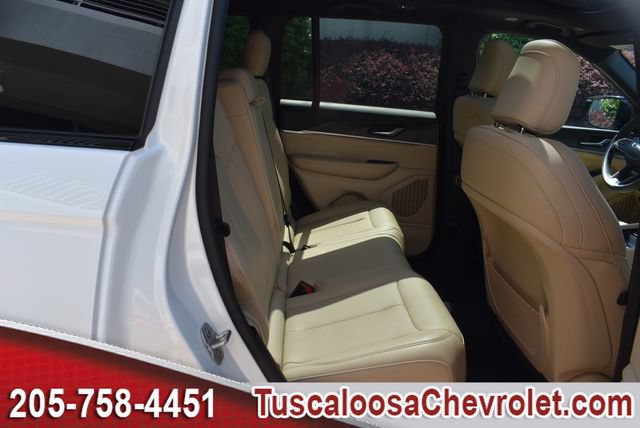 Used 2024 Jeep Grand Cherokee Limited image 23