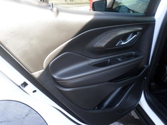 Used 2022 GMC Terrain SLT w/ Infotainment Package II image 38