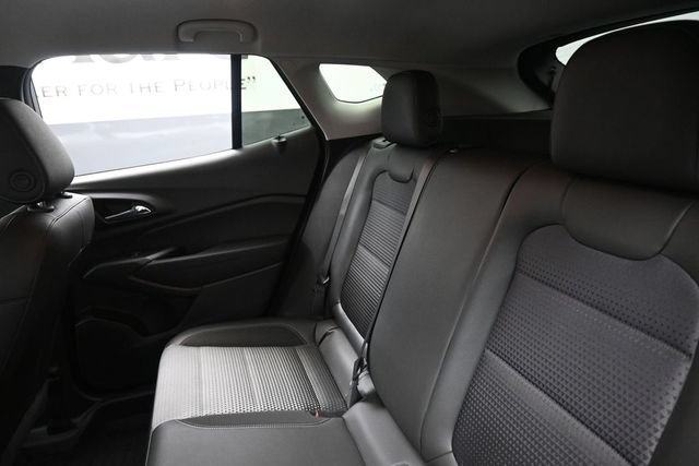 Used 2025 Chevrolet Trax LT w/ Driver Confidence Package FWD image 22