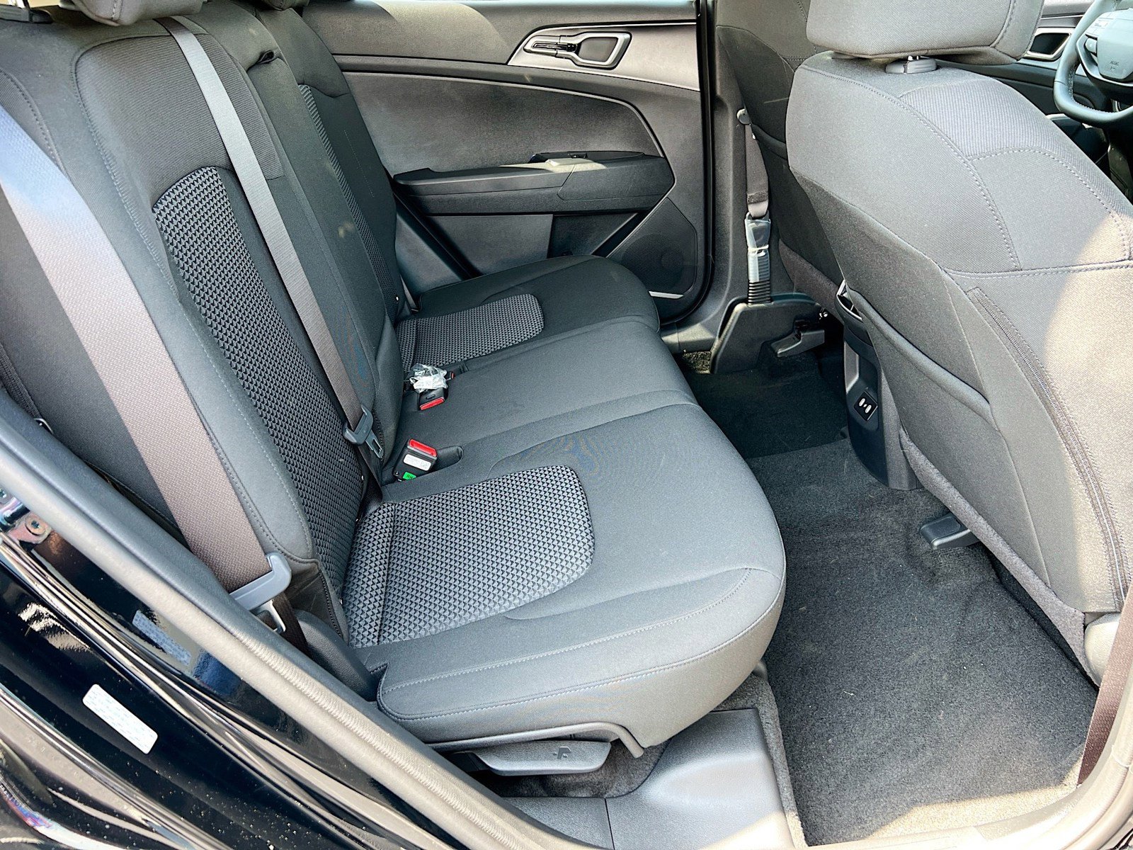 New 2026 Kia Sportage LX FWD image 23