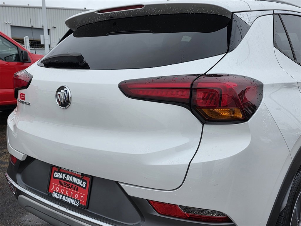 Used 2021 Buick Encore GX Essence w/ Experience Buick Package image 6